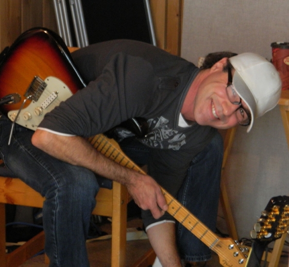 Sil Simone - Ooops - Dropped my pick!